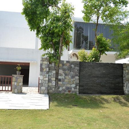 Vanantra Resort Rishīkesh Exterior foto