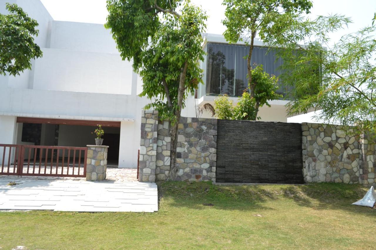 Vanantra Resort Rishīkesh Exterior foto